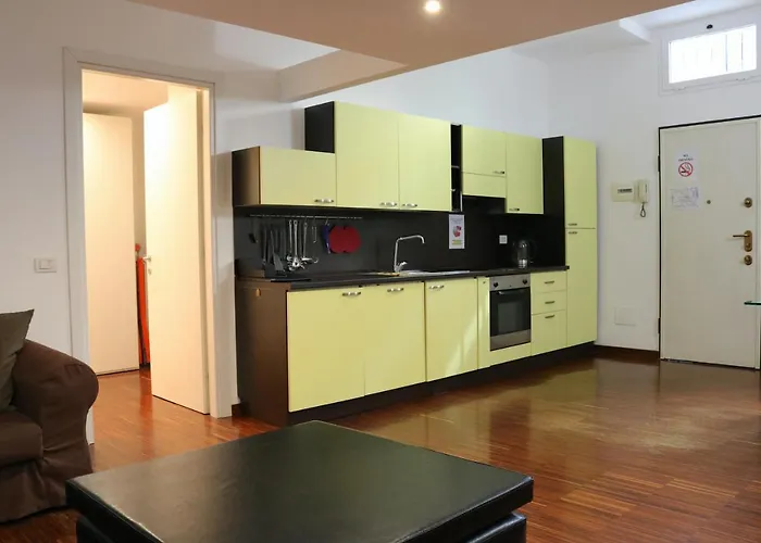 Cozy & Large Loft Famagosta